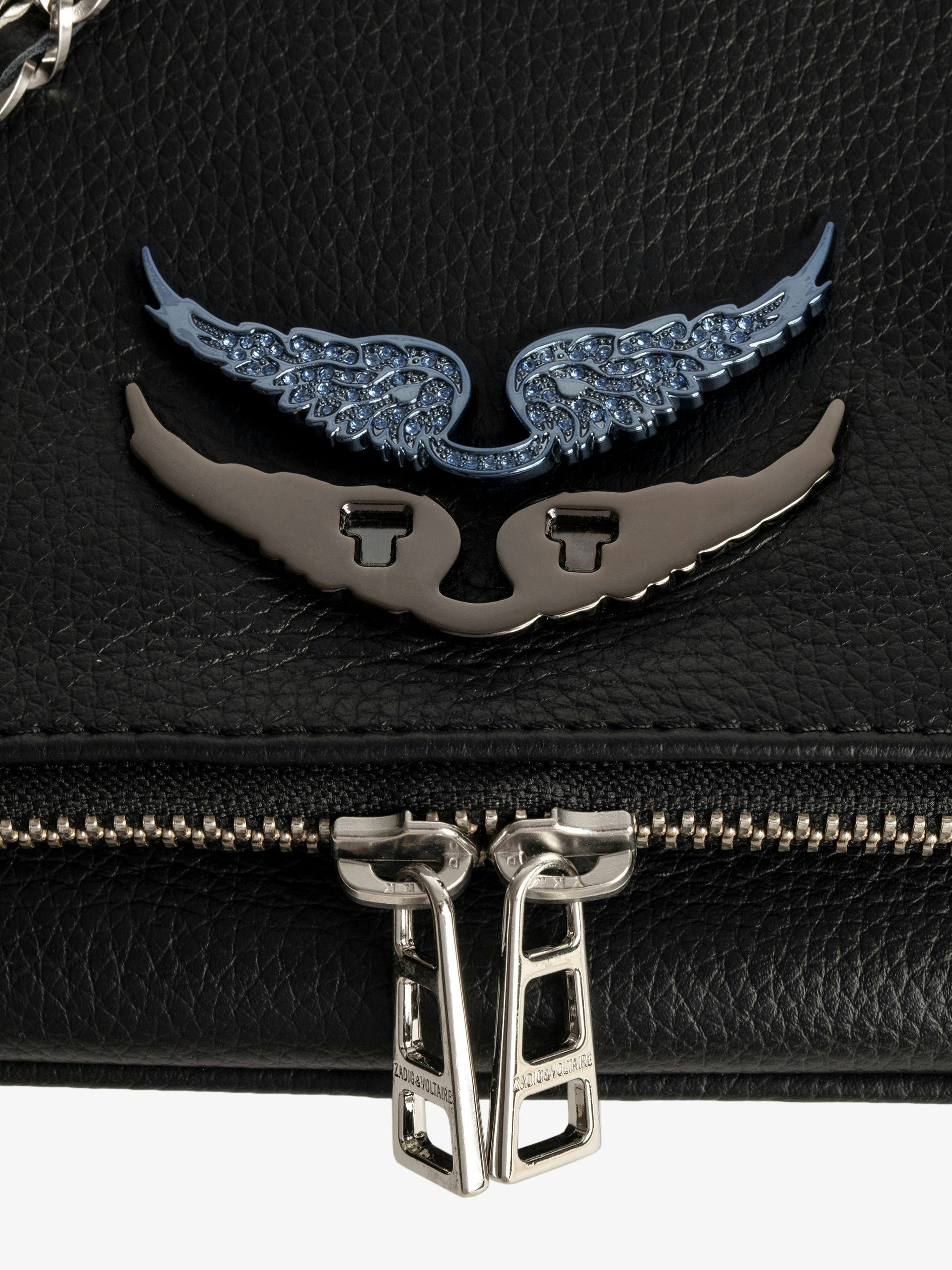 Charm Swing Your Wings - Charm ailes à clipser sur un sac Swing your Wings, conçu pour personnaliser exclusivement cette gamme de sacs.